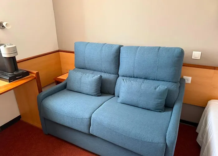 Brit Hotel Confort Montauban