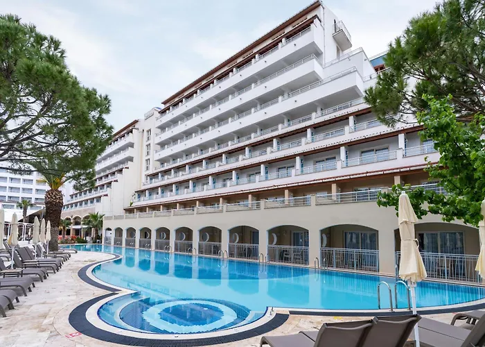 Batihan Beach Resort & Spa