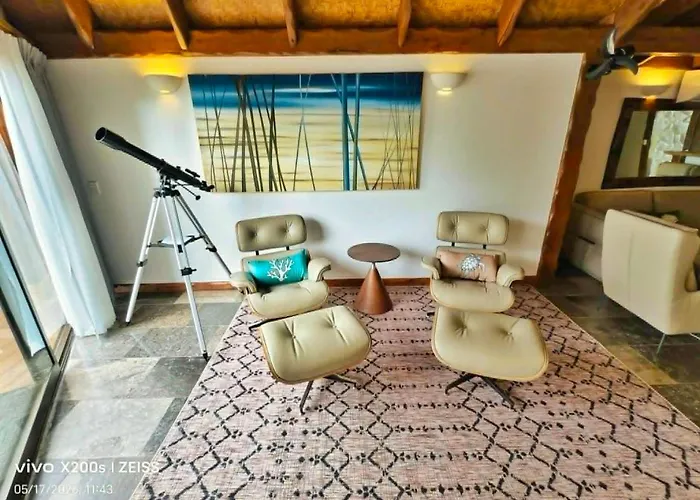 Aitutaki Escape