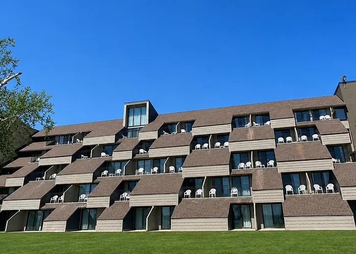 Arrowwood Resort Hotel And Conference Center, Alexandria
