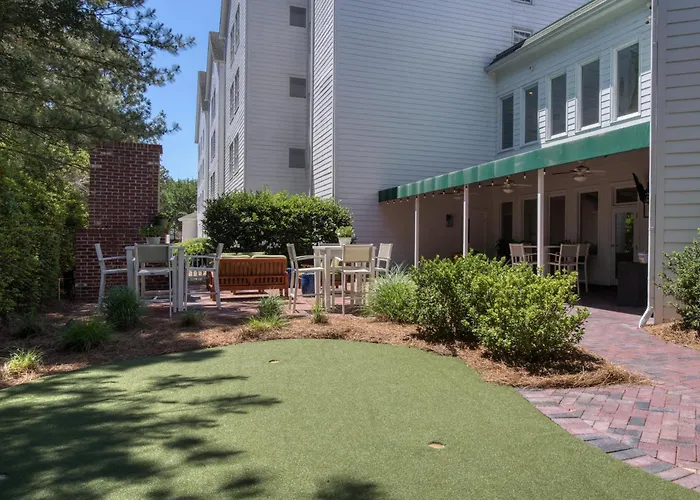 Homewood Suites By Hilton Olmsted Village