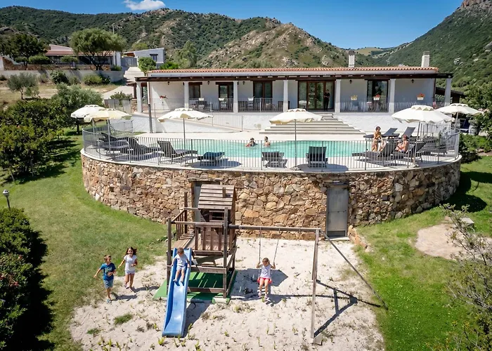 Nioleo - Apartments And Pool