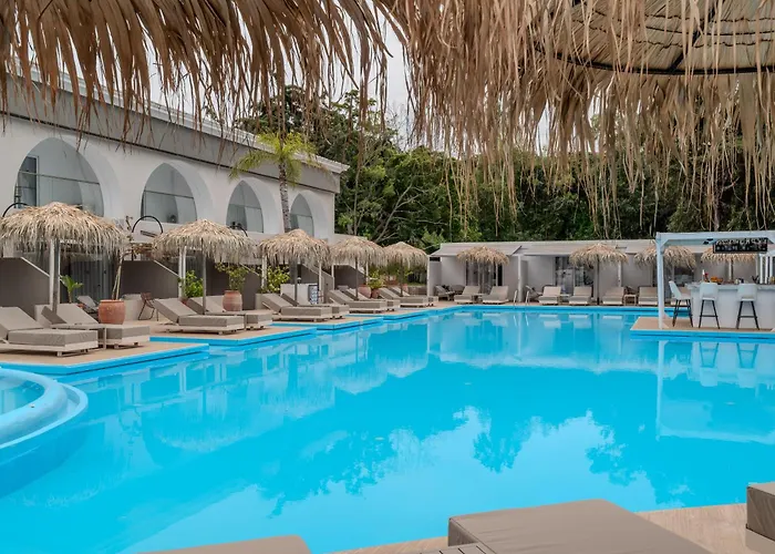 Bamboo Suites Hotel - Adults Only