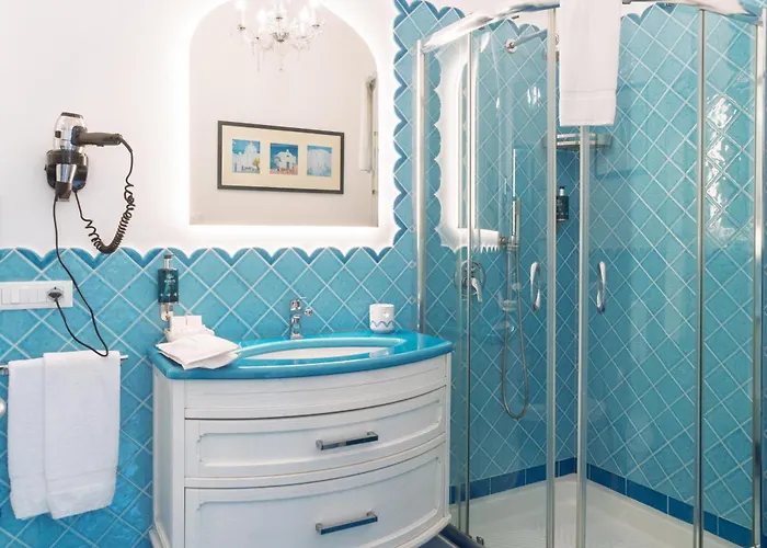 Queen Suite - Luxury Rooms (Adults Only)