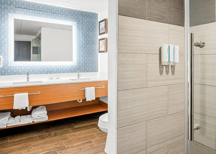 Country Inn & Suites By Radisson, Muskegon, Mi