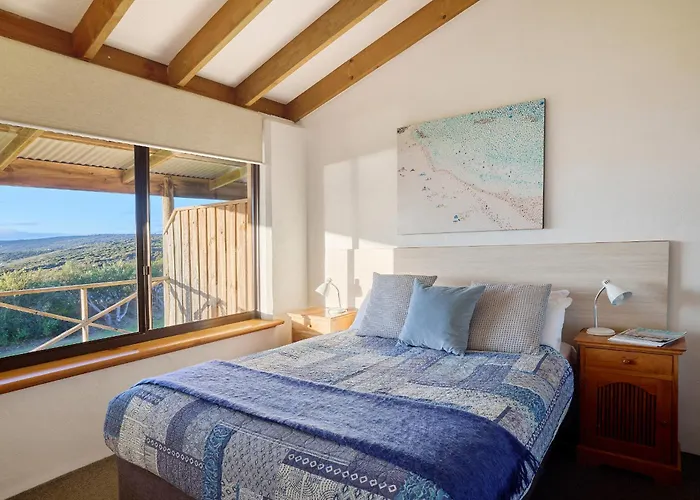Chandlers Smiths Beach Villas