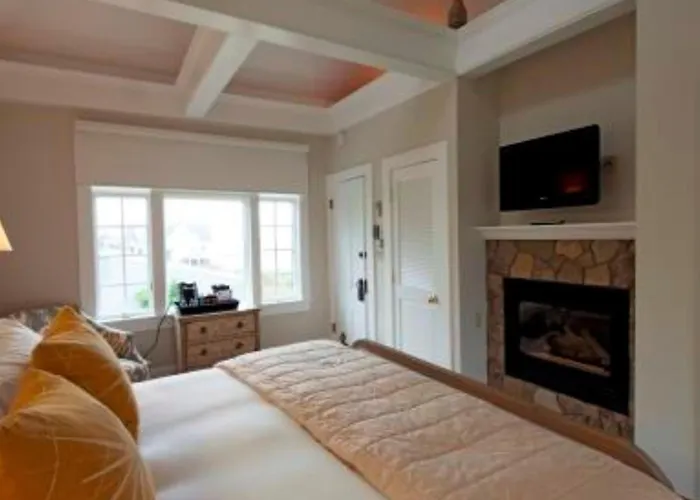 Cape Arundel Inn And Resort