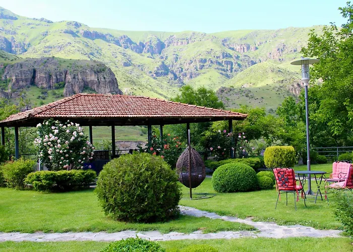 Vardzia Resort