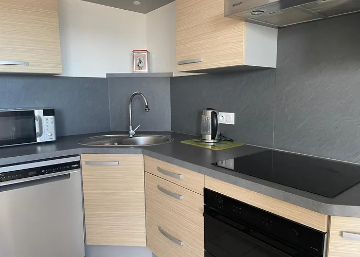 T2 climatisé, vue Mer totale, 300m des Déferlantes , 2pers, parking privé, Wifi fibre, proche des commerces, Kanumera Barcarès