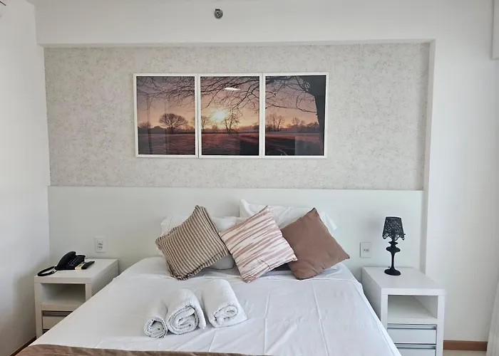 Flat Premium, confortável, completo para Família ou a Trabalho, ao lado dos Ministérios e ESPLANADA, lazer completo e academia, em Saint Moritz Brasília Hotel