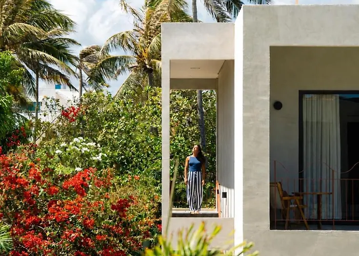 Luau Hotel