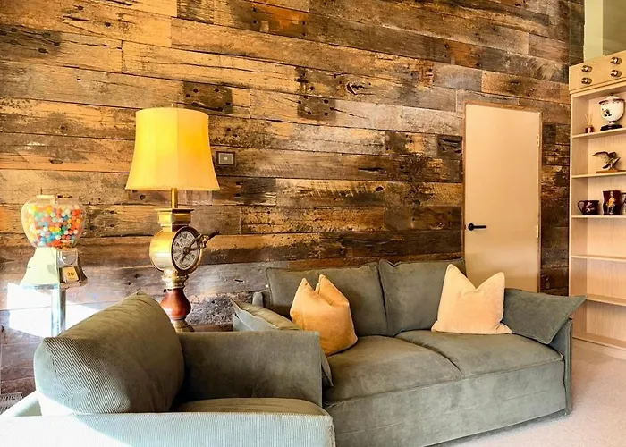 Mt Buller Chalet Hotel & Suites