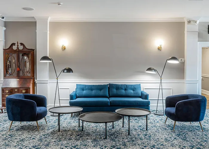 Inn On The Square, An Ascend Collection Hotel