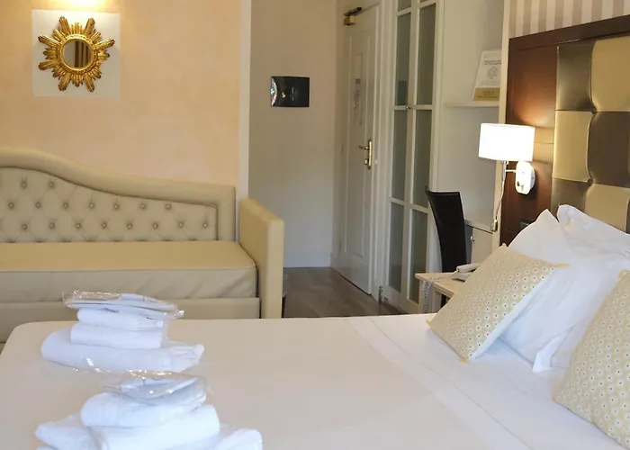 Jr Resort Logos Forte Dei Marmi