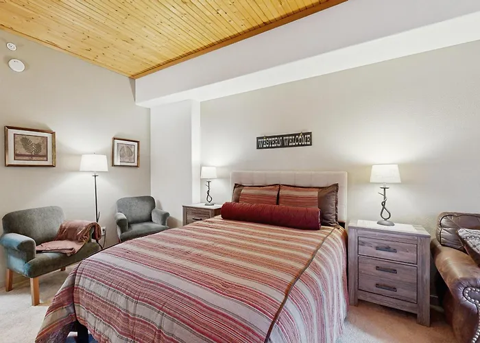 Gateway Studio Getaway