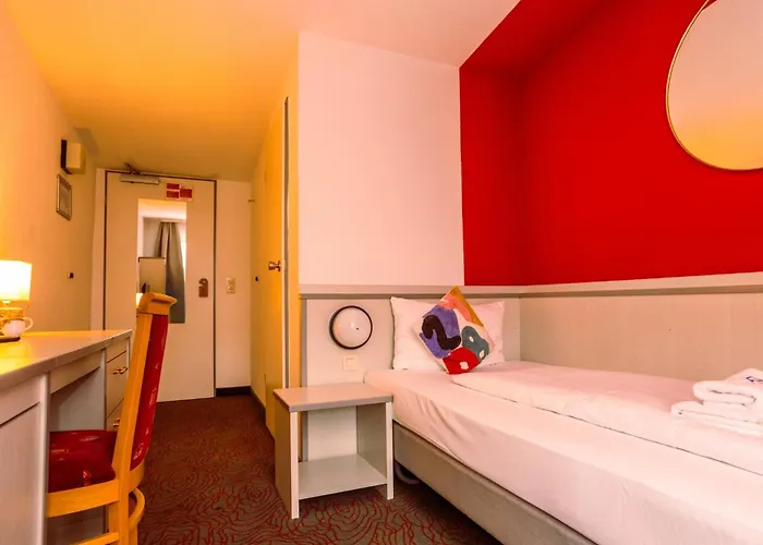 Hessenland Hotel Kassel Innenstadt by Stay Awesome