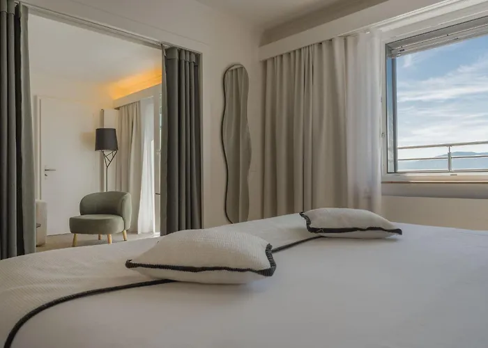 Everness Hotel & Resort