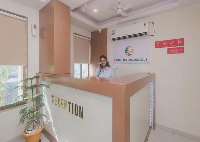 Capital O Orbit Inn Near Infiniti Mall Mumbai