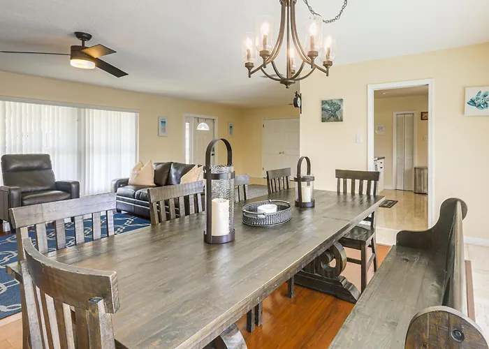 Riviera Beach Vacation Home W/ Pool: Walk To Beach