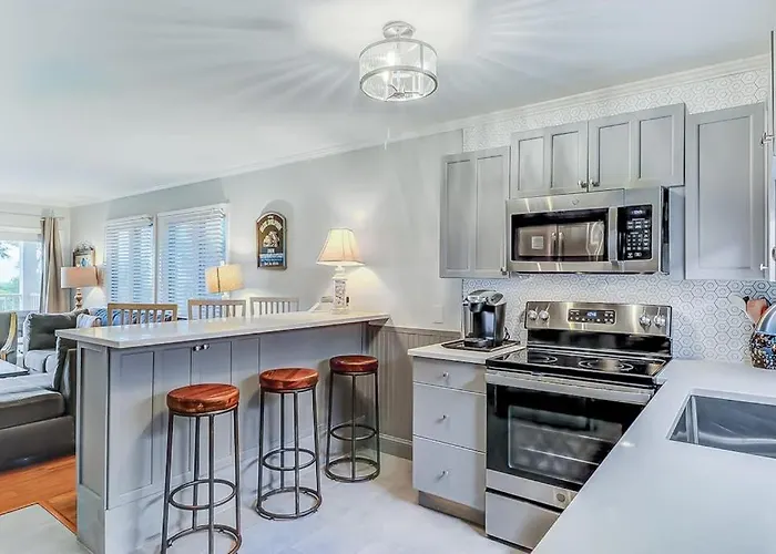 Beachwood Place 1H