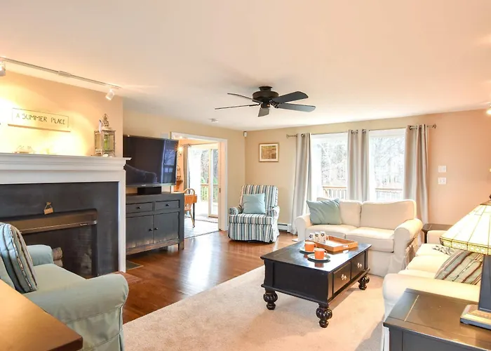 Beautiful Spacious Family Retreat W Pool