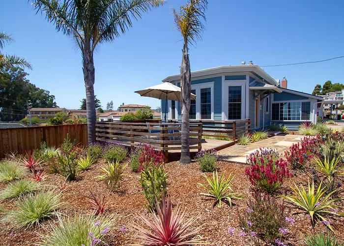 Edgewater Beach Inn