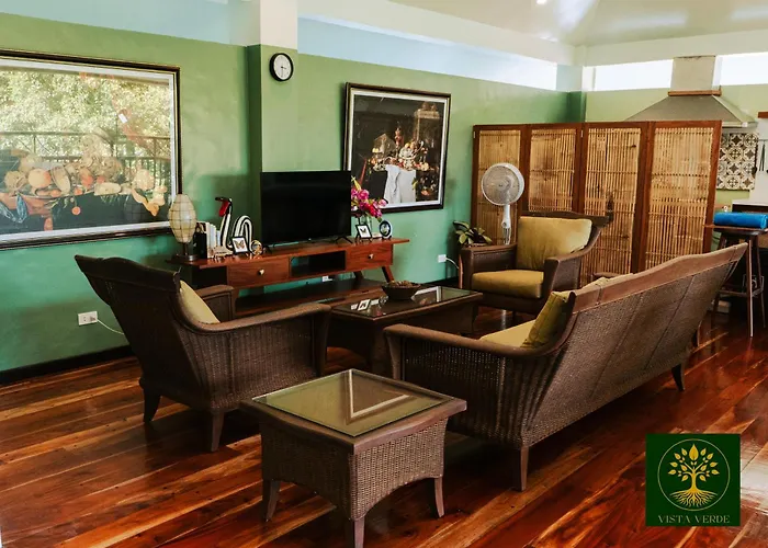 Vista Verde, Family Living