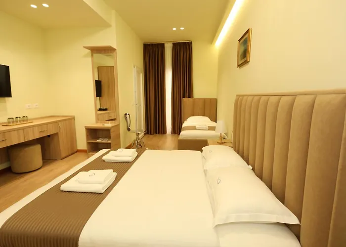 Rifat Peshkatari Hotel