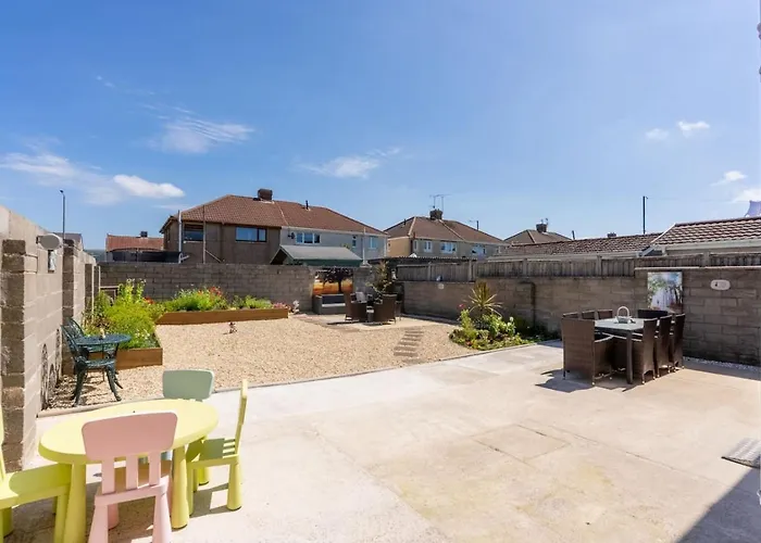 Relaxing & Accessible Family Escape By The Coast