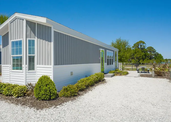Camp Margaritaville Auburndale Rv Resort And Cabana Cabins