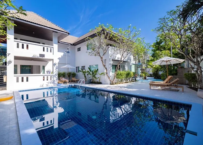 Phuket Leisure Time Hotel