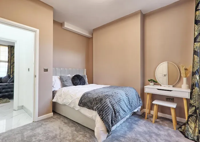 Reeha'S Hotel Apartments