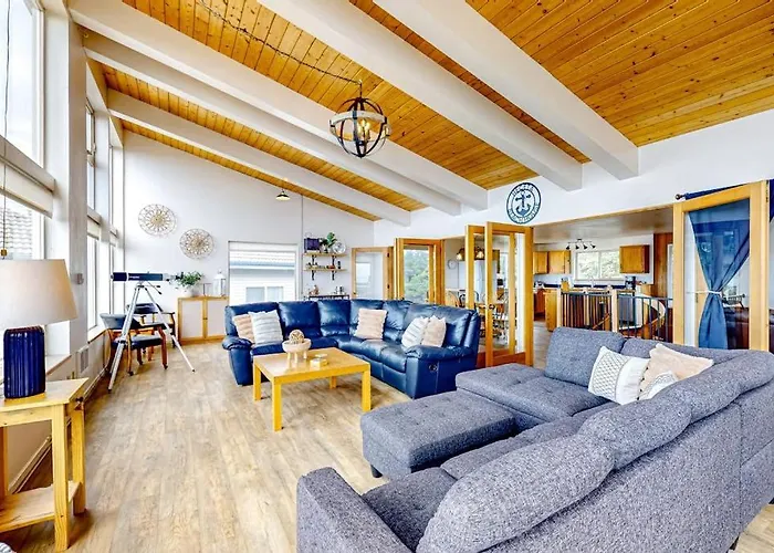 Dog-Friendly Home With Amazing Ocean & Sunset Views - Walk To Ocean Way Beach