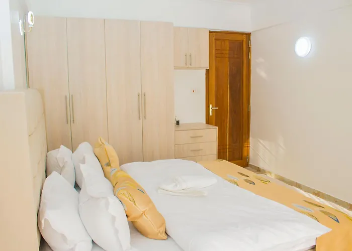 Freggy Comfort Homes, Queen Eliza 1Bedroom