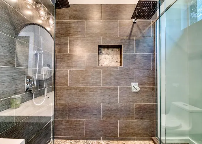 Stunning New Home With Furnished Deck & Easy Beach Access