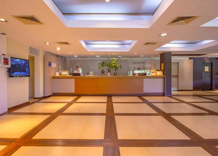Hotel Raices Esturion