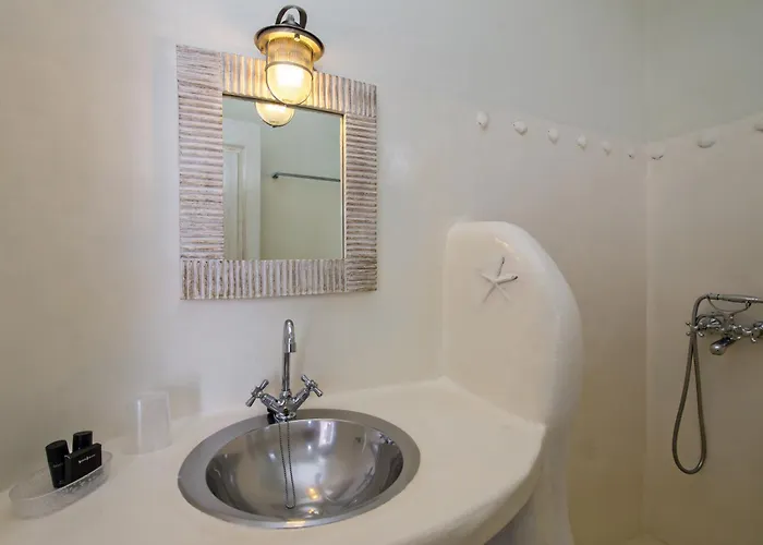 Onar Hotel & Suites