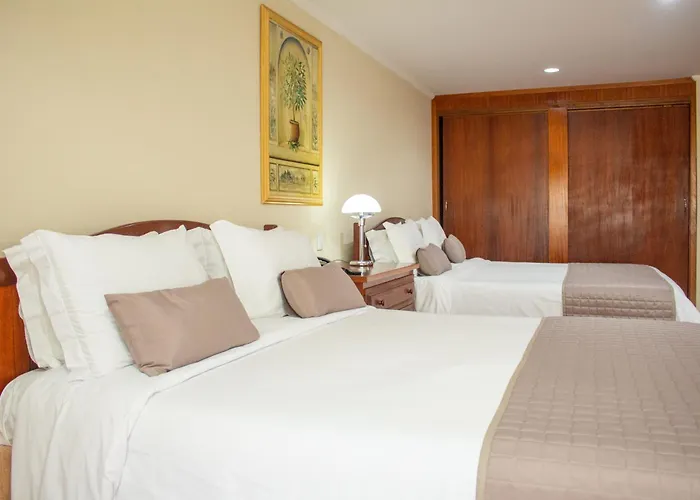 Radio Hotel Resort & Convention