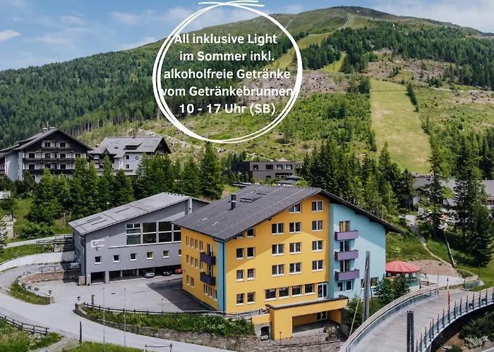 Basekamp Mountain Budget Hotel