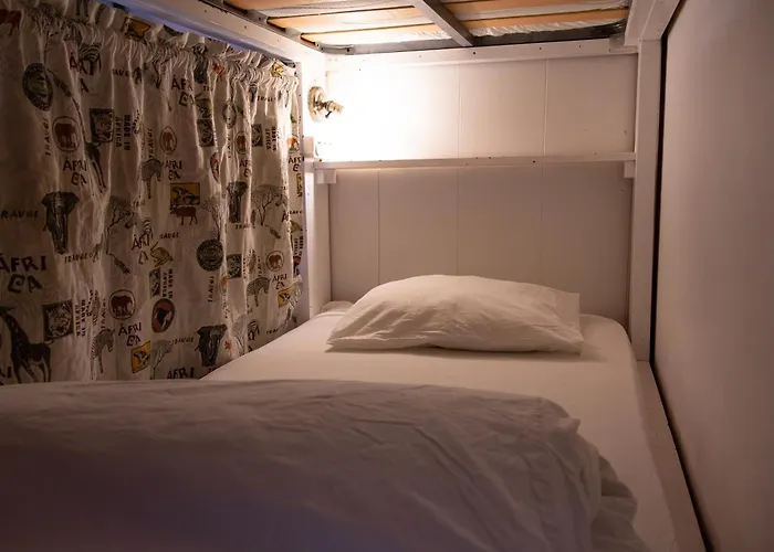 La Ventana Azul Surf Hostel