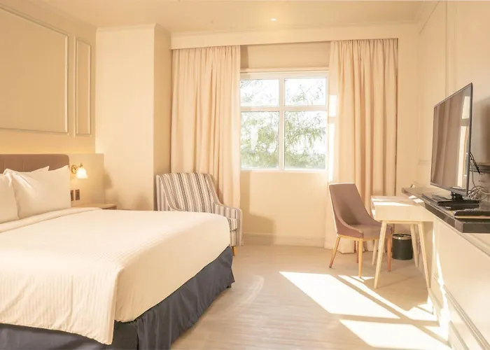 The Monarch Hotel