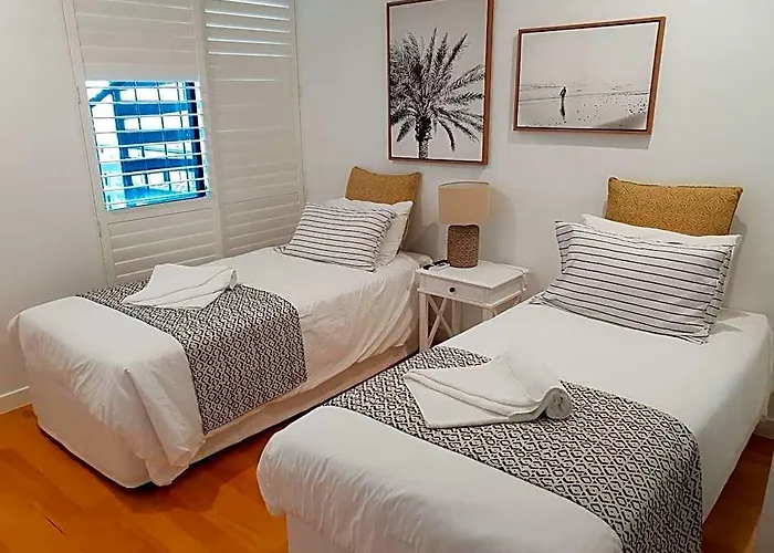 Kings Row Holiday Apartments