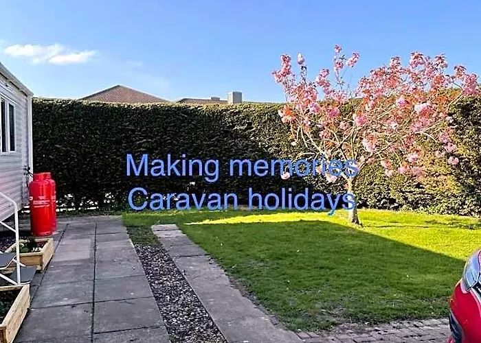 Making Memories Holiday Caravan
