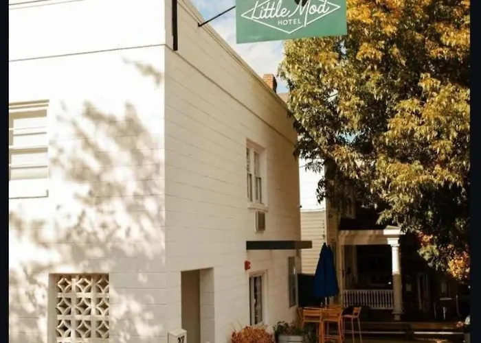 Little Mod Hotel At The University