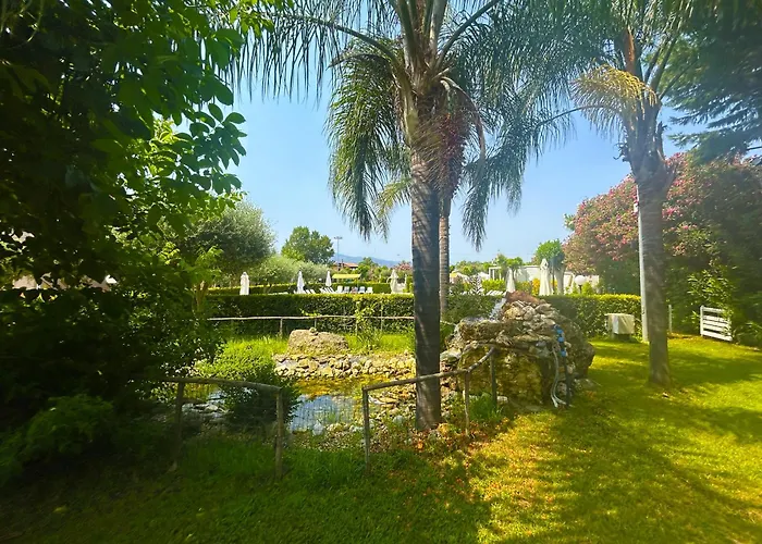 Hotel Park Village
