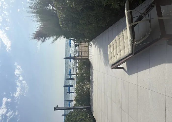 CasaMare, una casa sulla spiaggia nelle Marche
