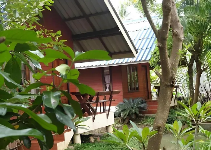 Baan Suan Phidchamika