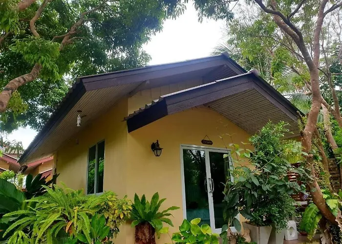 Baan Suan Phidchamika
