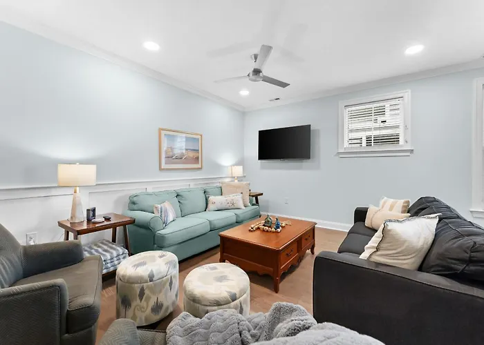 Luxury 6Br Condo | 2 Blocks To Beach