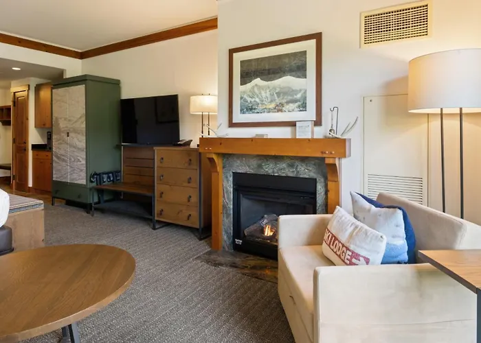 1326 Studio Lodge At Spruce Peak At Stowe Mt Resort Sleeps 4